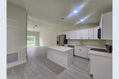 876 Apartment St E, Lehigh Acres, FL 33974 - Photo 4