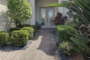9129 Links Dr, Fort Myers, FL 33913 - Photo 2