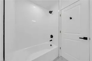 4675/4677 Golfview Blvd, Lehigh Acres, FL 33973 - Photo 26