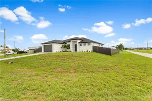 1309 NE 21st Ave, Cape Coral, FL 33909 - Photo 30