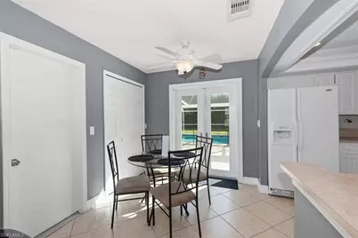 31 NE 10th Ave, Cape Coral, FL 33909 - Photo 12