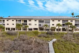 527 E Gulf Dr, Sanibel, FL 33957 - Photo 14