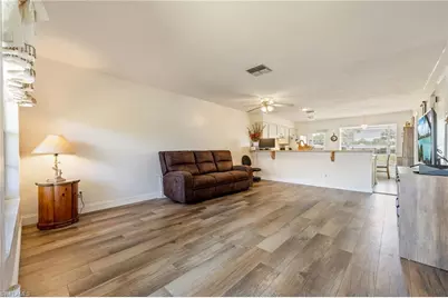 220 Oakmont Pkwy, Lehigh Acres, FL 33936 - Photo 10