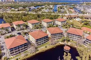 10060 Lake Cove Dr, Fort Myers, FL 33908 - Photo 2