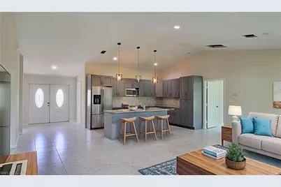 8038 Sunrise Cir, Labelle, FL 33935 - Photo 4