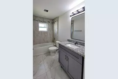 8038 Sunrise Cir, Labelle, FL 33935 - Photo 10