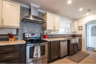 417 Snead Dr, North Fort Myers, FL 33903 - Photo 6