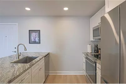 2885 Palm Beach Blvd #502, Fort Myers, FL 33916 - Photo 4