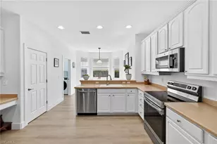 24980 Divot Dr, Bonita Springs, FL 34135 - Photo 12