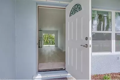 2209 Delta St, Fort Myers, FL 33907 - Photo 6
