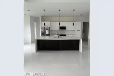 2610 NE 1st Pl, Cape Coral, FL 33909 - Photo 6