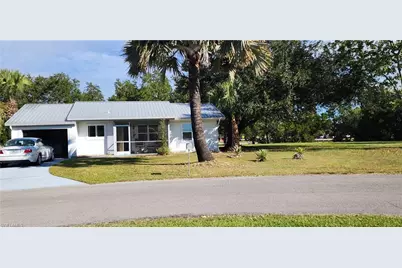 2010 Steamboat Cir, Labelle, FL 33935 - Photo 2