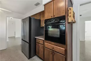 714 SE 43rd St, Cape Coral, FL 33904 - Photo 6