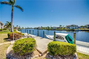 4411 Country Club Blvd, Cape Coral, FL 33904 - Photo 6