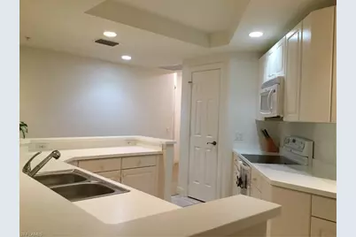 2743 1st St #2203, Fort Myers, FL 33916 - Photo 4