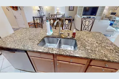 2571 Laurentina Ln, Cape Coral, FL 33909 - Photo 16