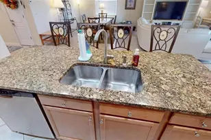 2571 Laurentina Ln, Cape Coral, FL 33909 - Photo 16