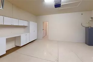 2571 Laurentina Ln, Cape Coral, FL 33909 - Photo 30