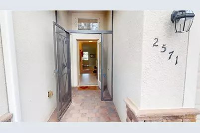2571 Laurentina Ln, Cape Coral, FL 33909 - Photo 2