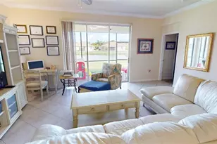 2571 Laurentina Ln, Cape Coral, FL 33909 - Photo 6