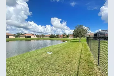2571 Laurentina Ln, Cape Coral, FL 33909 - Photo 34