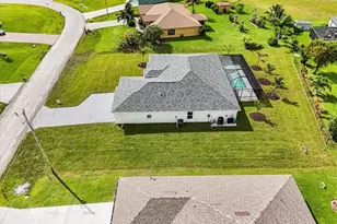 624 NW 17th Pl, Cape Coral, FL 33993 - Photo 40