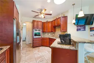 2602 NW 10th St, Cape Coral, FL 33993 - Photo 10