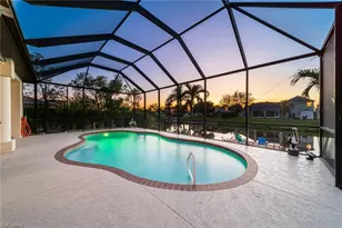 118 SE 23rd Pl, Cape Coral, FL 33990 - Photo 4