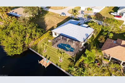 118 SE 23rd Pl, Cape Coral, FL 33990 - Photo 22