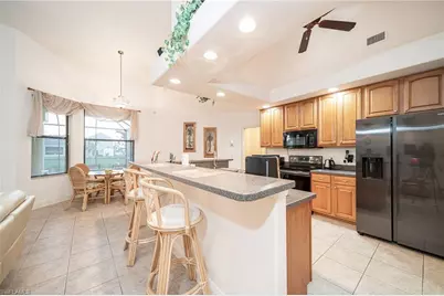 118 SE 23rd Pl, Cape Coral, FL 33990 - Photo 14