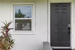 25 Cypress St, North Fort Myers, FL 33903 - Photo 4