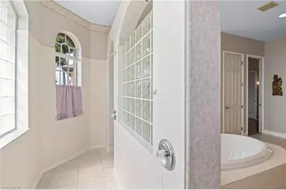 3201 SW 4th Ln, Cape Coral, FL 33991 - Photo 18