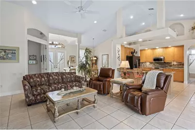 3201 SW 4th Ln, Cape Coral, FL 33991 - Photo 8