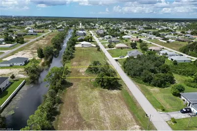 1428 NE 33rd St, Cape Coral, FL 33909 - Photo 12