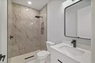 921/923 Andalusia Blvd, Cape Coral, FL 33909 - Photo 14