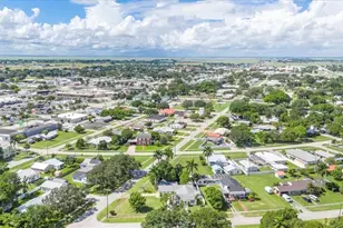 334 E Crescent Dr, Clewiston, FL 33440 - Photo 6