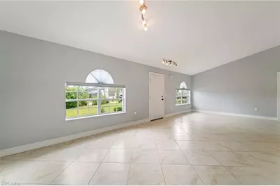 1404 NW 4th St, Cape Coral, FL 33993 - Photo 4