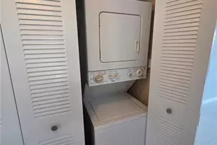 24 Temple Ct, Lehigh Acres, FL 33936 - Photo 12