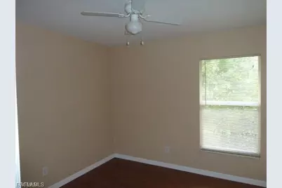 910 Naples Ave S, Lehigh Acres, FL 33974 - Photo 12