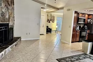 124 SE 31st St, Cape Coral, FL 33904 - Photo 8