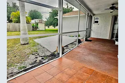 124 SE 31st St, Cape Coral, FL 33904 - Photo 22