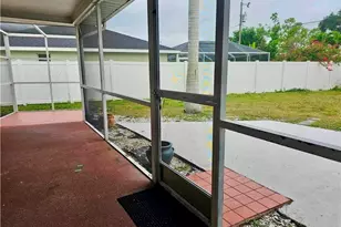 124 SE 31st St, Cape Coral, FL 33904 - Photo 24