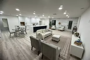 106 Sinclair St SE, Port Charlotte, FL 33952 - Photo 2