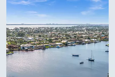 4910 Sorrento Ct, Cape Coral, FL 33904 - Photo 36