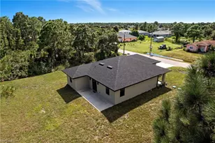 2810 73rd St W, Lehigh Acres, FL 33971 - Photo 32