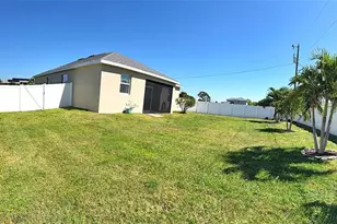 1008 SW 36th St, Cape Coral, FL 33914 - Photo 30