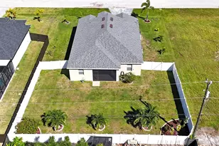 1008 SW 36th St, Cape Coral, FL 33914 - Photo 2