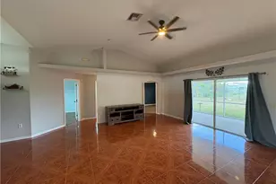 1417 NE 4th Pl, Cape Coral, FL 33909 - Photo 8