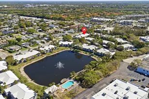 876 Gulf Pavilion Dr, Naples, FL 34108 - Photo 30
