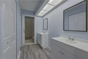 876 Gulf Pavilion Dr, Naples, FL 34108 - Photo 20